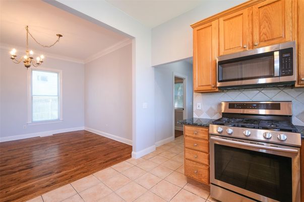 Chandelier, Interior, Kitchen, Stainless Steel Appliances, Wood Texture Flooring