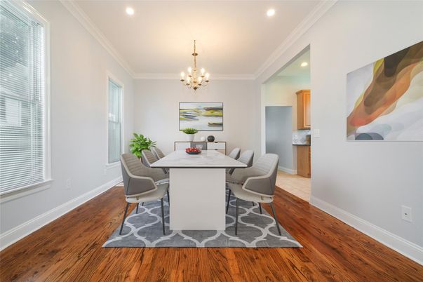 Chandelier, Dining room, Interior, Recessed Lighting, Wood Texture Flooring