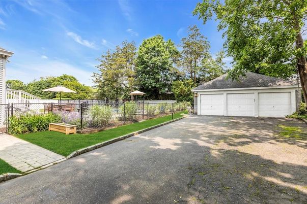 Backyard, Detached Garage, Exterior