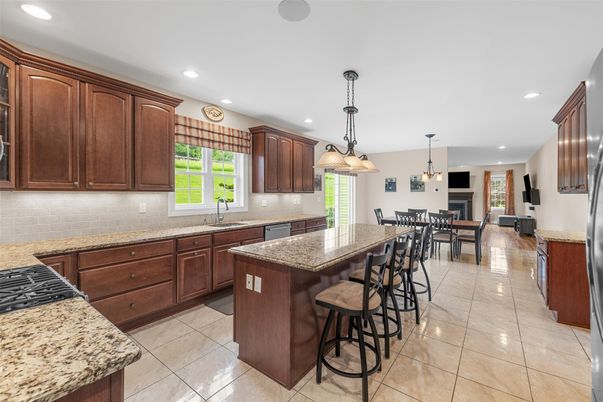 Dining room, Interior, Kitchen, Pendant Lights, Recessed Lighting