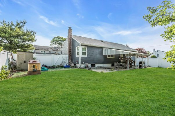 Backyard, Exterior, Playground