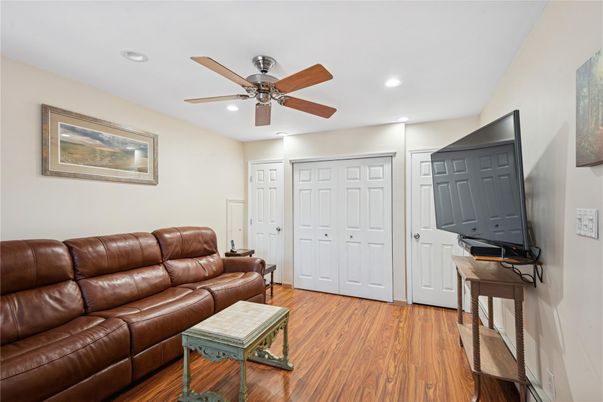 Interior, Recessed Lighting, Wood Texture Flooring