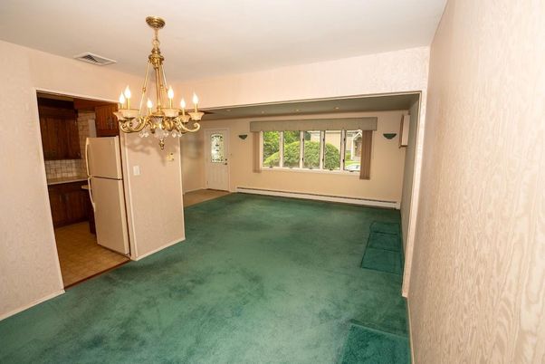 Chandelier, Empty room, Interior, Kitchen
