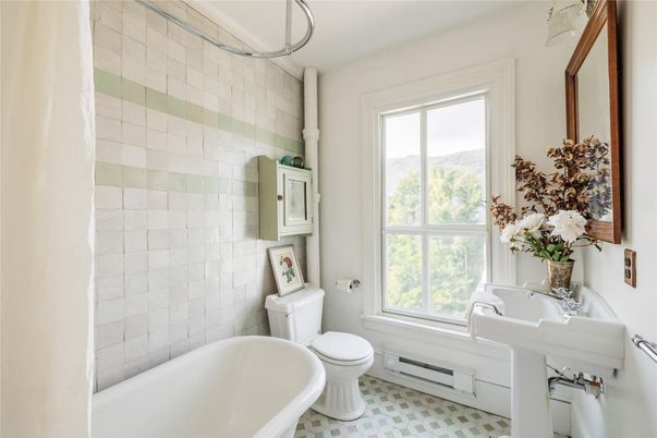 Bathroom, Free Standing Baths, Interior