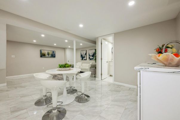 Dining room, Interior, Living room, Marble, Recessed Lighting