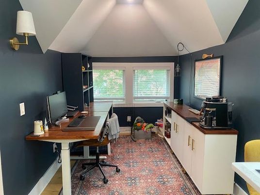 Home Office, Interior