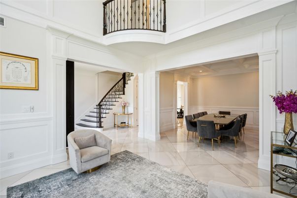 Dining room, Interior, Recessed Lighting
