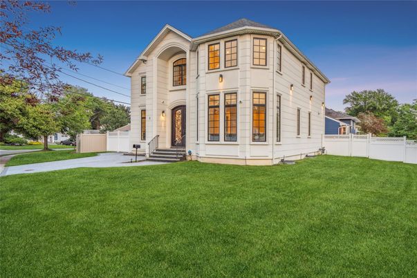 Backyard, Exterior, Facade, French Provincial
