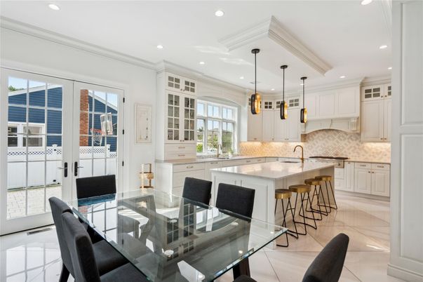 Dining room, Interior, Kitchen, Pendant Lights, Recessed Lighting