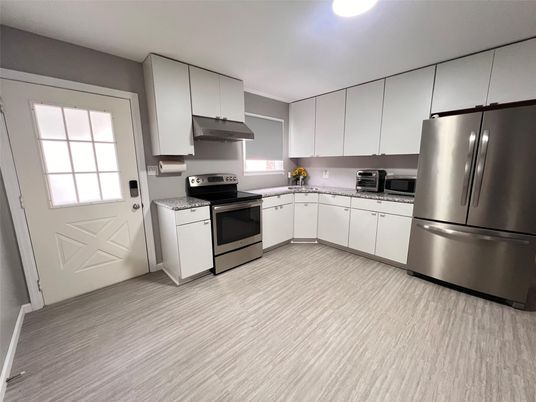 Interior, Kitchen, Stainless Steel Appliances