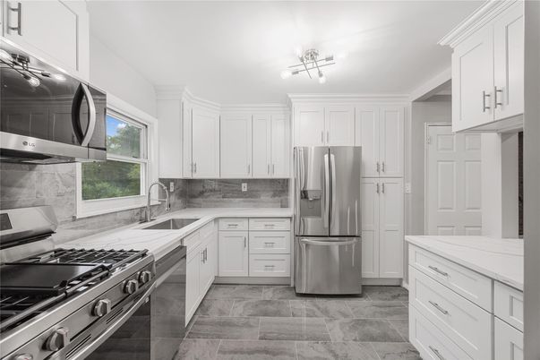 Interior, Kitchen, Stainless Steel Appliances