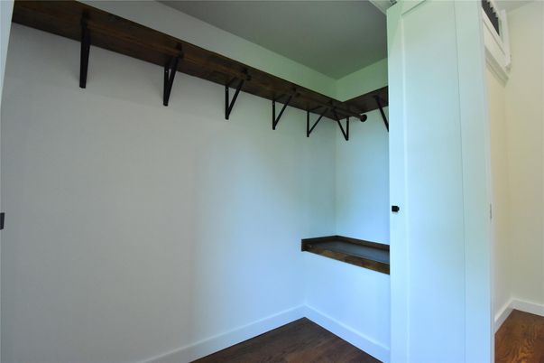 Interior, Walk-in Closets, Wood Texture Flooring
