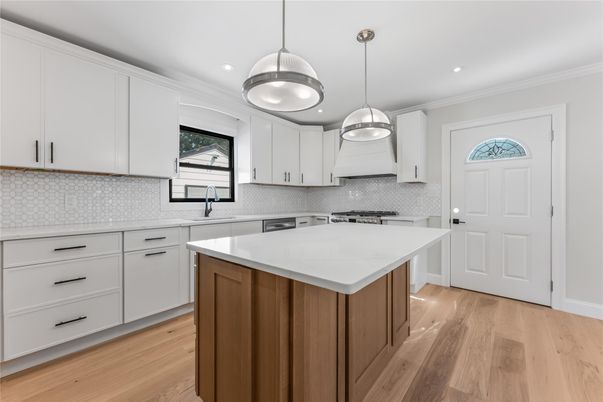 Interior, Kitchen, Pendant Lights, Recessed Lighting, Wood Texture Flooring