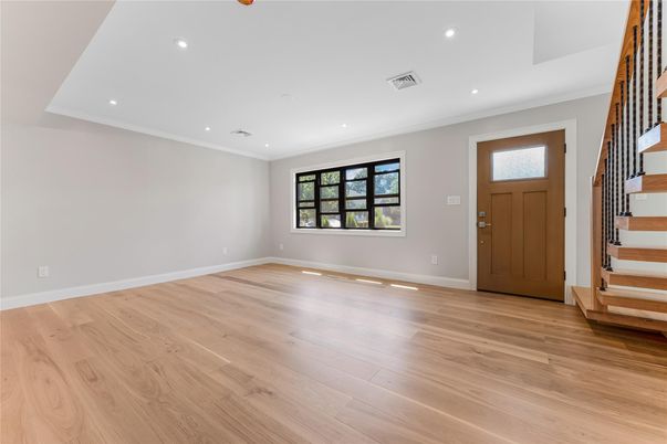 Empty room, Interior, Recessed Lighting, Wood Texture Flooring