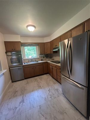 Interior, Kitchen, Marble, Stainless Steel Appliances