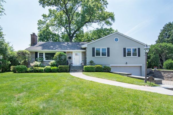 Attached, Backyard, Exterior, Facade, Split Level