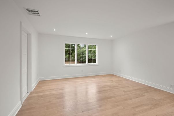 Empty room, Interior, Recessed Lighting, Wood Texture Flooring