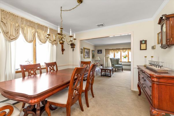 Chandelier, Dining room, Interior
