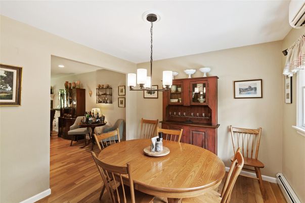 Chandelier, Dining room, Interior, Recessed Lighting, Wood Texture Flooring