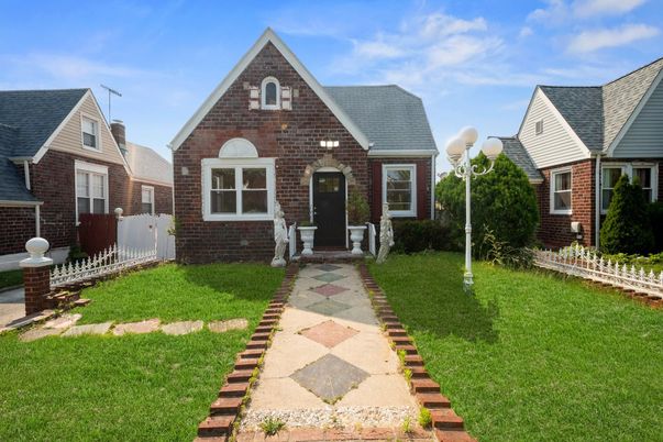 Exterior, Facade, Brick Facade, Brick Traditional