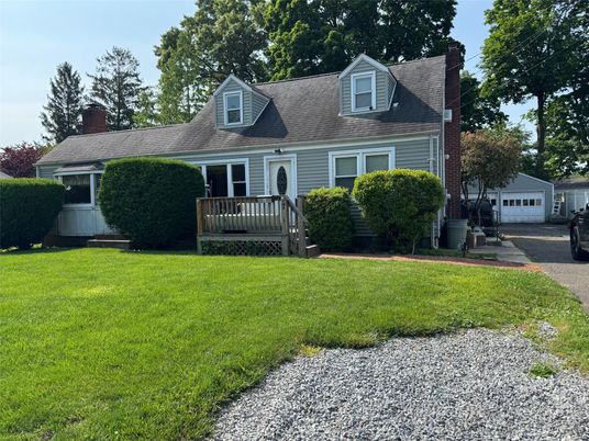 Detached Garage, Exterior, Facade, Cape Cod