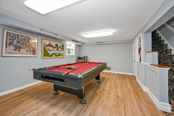 Billiard Table, Game Room, Interior, Wood Texture Flooring