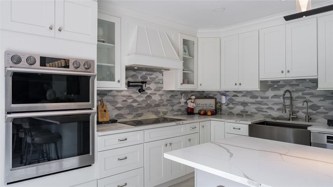 Interior, Kitchen, Stainless Steel Appliances