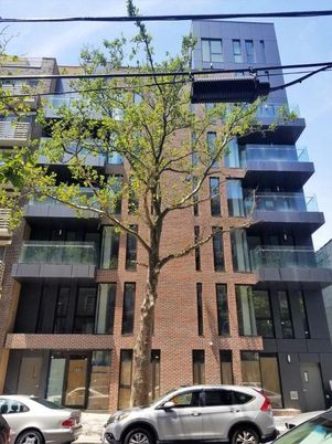 Exterior, Facade, Brick Facade, Rowhouse