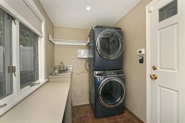 Interior, Recessed Lighting, Utility Closets, Washer