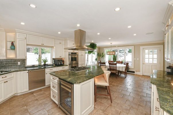 Dining room, Interior, Kitchen, Recessed Lighting, Stainless Steel Appliances