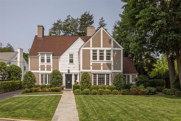 Exterior, Facade, Tudor Revival