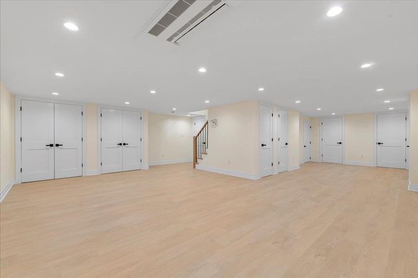 Empty room, Interior, Recessed Lighting, Wood Texture Flooring