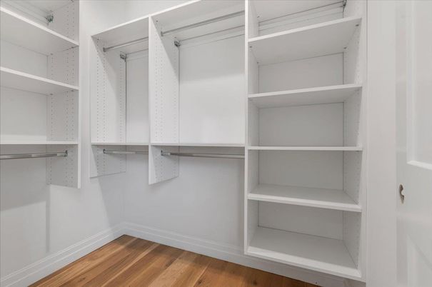Interior, Walk-in Closets, Wood Texture Flooring