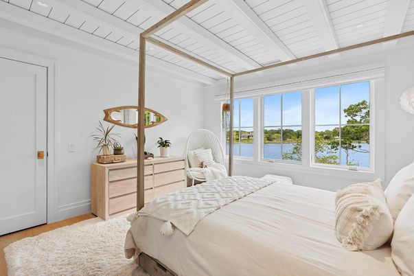 Bedroom, Interior, Water, Wood Texture Flooring