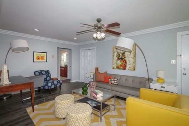 Interior, Living room, Recessed Lighting, Wood Texture Flooring
