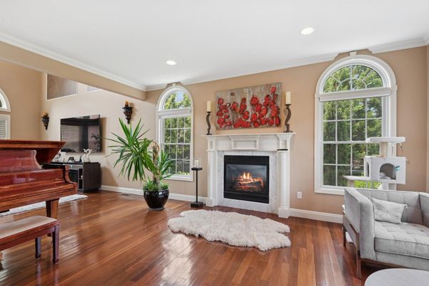 Fireplace, Interior, Piano, Recessed Lighting, Wood Texture Flooring