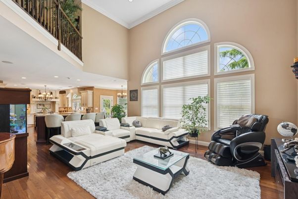 Chandelier, Dining room, Interior, Kitchen, Living room, Recessed Lighting, Wood Texture Flooring