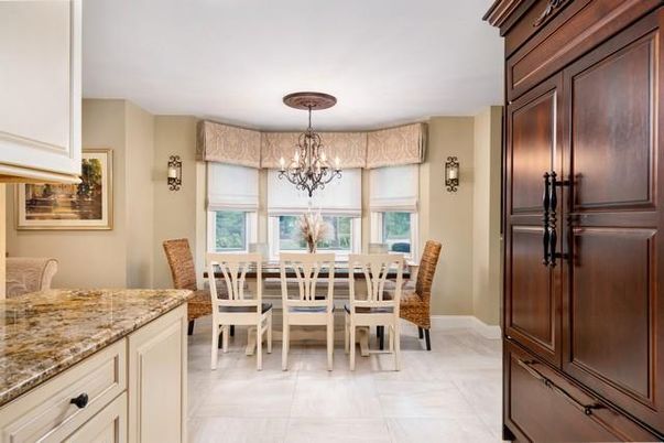 Chandelier, Dining room, Interior
