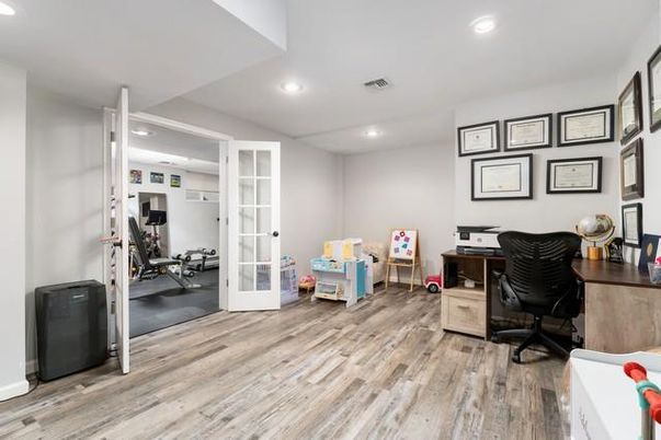 Fitness Equipment, Home Office, Interior, Recessed Lighting, Wood Texture Flooring