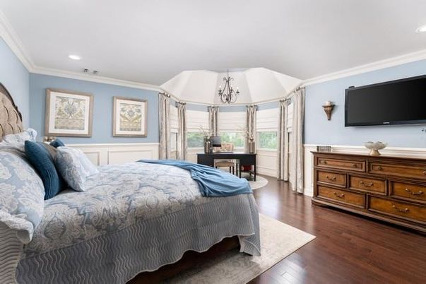 Bedroom, Chandelier, Interior, Recessed Lighting, Wood Texture Flooring
