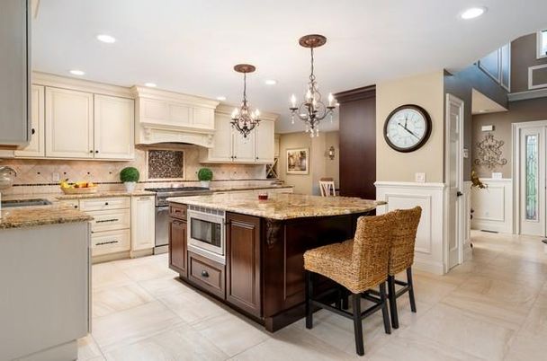 Chandelier, Interior, Kitchen, Recessed Lighting, Stainless Steel Appliances
