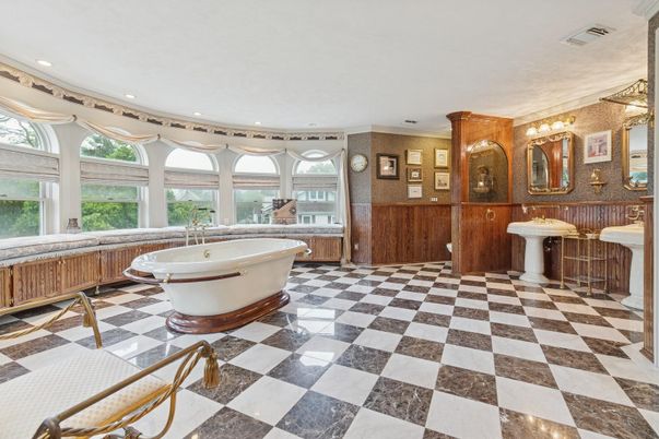 Bathroom, Free Standing Baths, Interior, Recessed Lighting, Wooden Walls