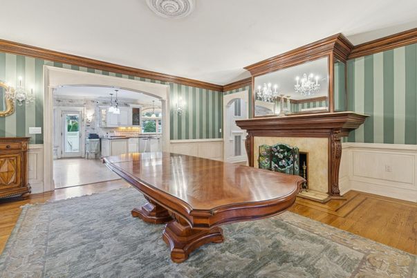 Chandelier, Fireplace, Interior, Pendant Lights, Wood Texture Flooring