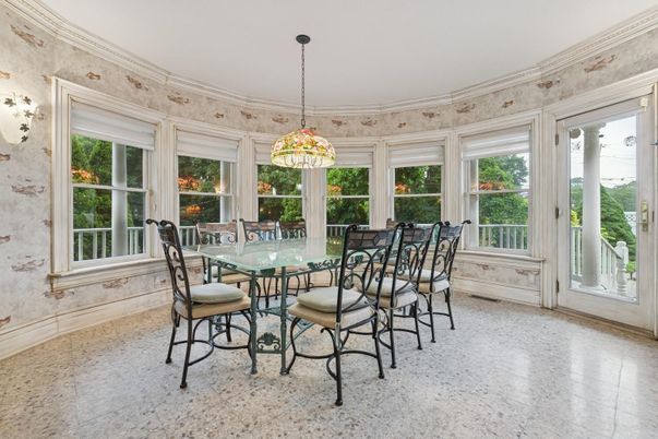 Dining room, Interior, Pendant Lights, Sun Room