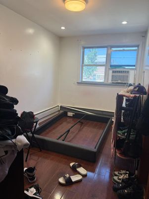 Fitness Equipment, Interior, Recessed Lighting, Wood Texture Flooring
