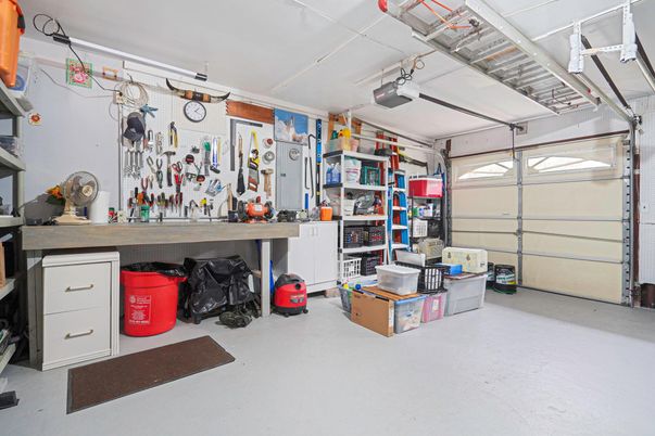 Garage, Interior