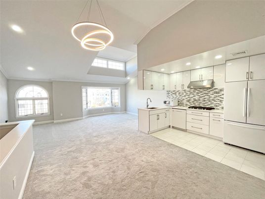 Interior, Kitchen, Pendant Lights, Recessed Lighting