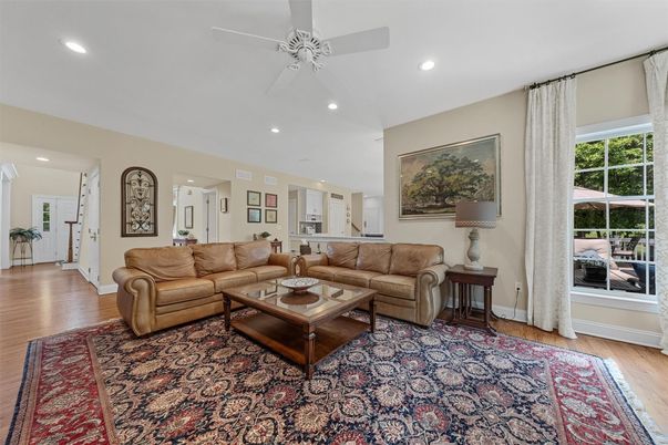 Interior, Living room, Recessed Lighting, Wood Texture Flooring