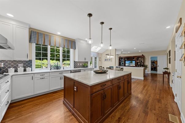 Interior, Kitchen, Pendant Lights, Recessed Lighting, Wood Texture Flooring