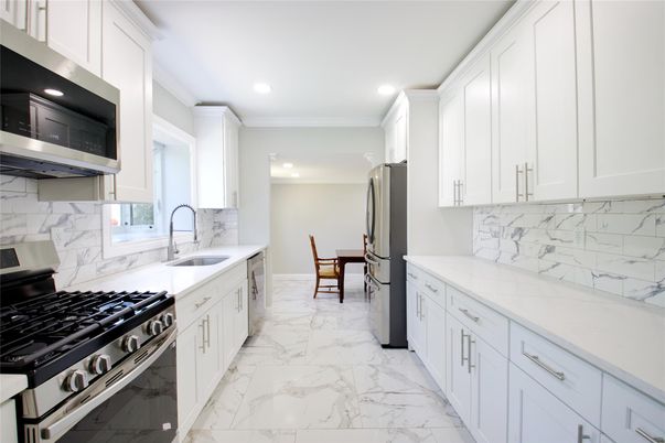 Dining room, Interior, Kitchen, Marble, Marble Walls, Recessed Lighting, Stainless Steel Appliances